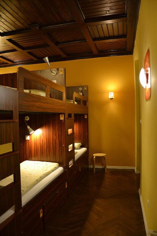 Hostel Vila Veselova, City Center *